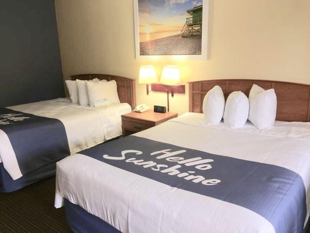 Days Inn By Wyndham Spartanburg Waccamaw Southern Shops Exterior photo